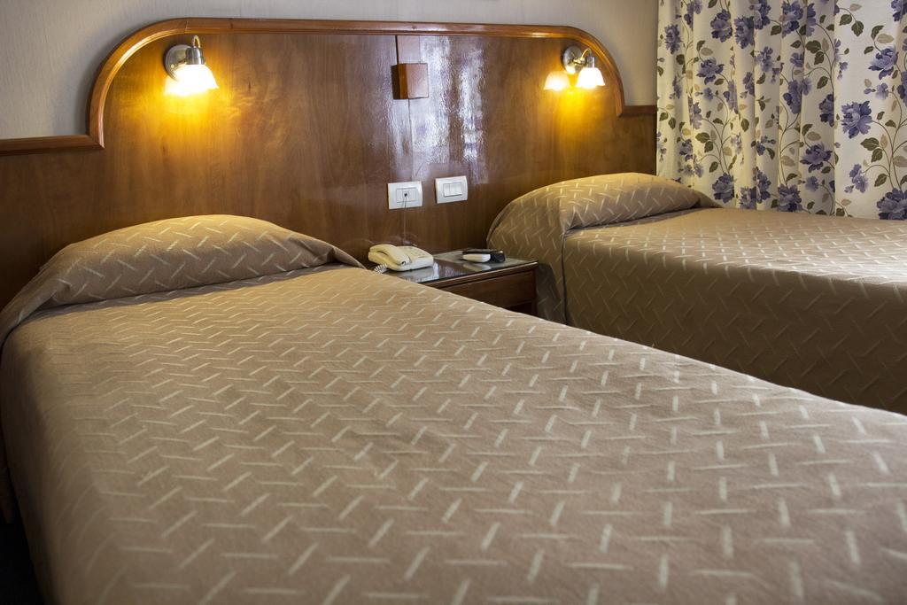 Hotel Orly Corrientes Quarto foto