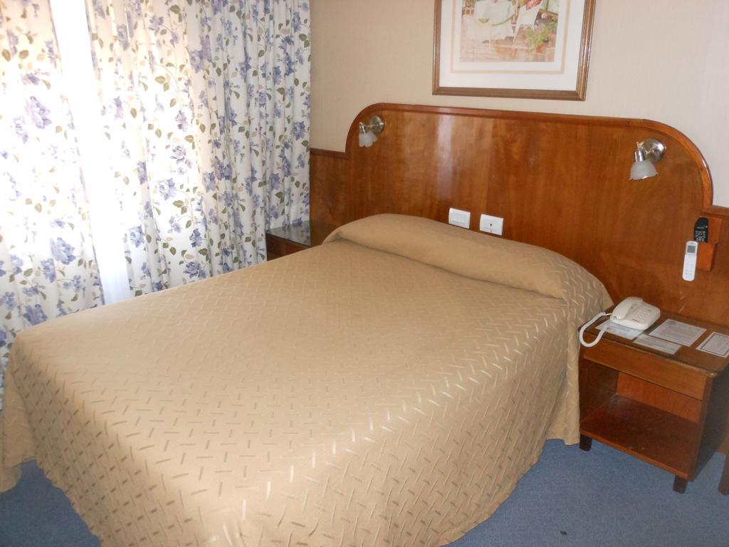Hotel Orly Corrientes Quarto foto